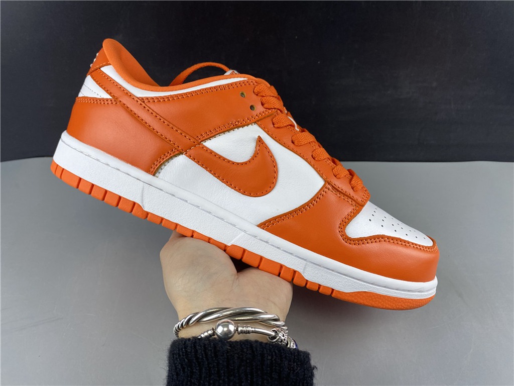 Khaki24 Nike Dunk SB low CU1726-101